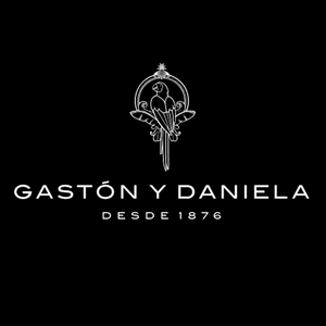 Gaston Y Daniela